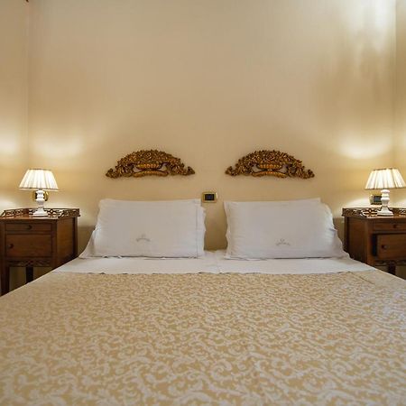La Ghirlanda B&B 칼리아리 외부 사진