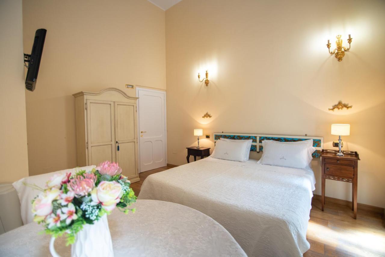 La Ghirlanda B&B 칼리아리 외부 사진