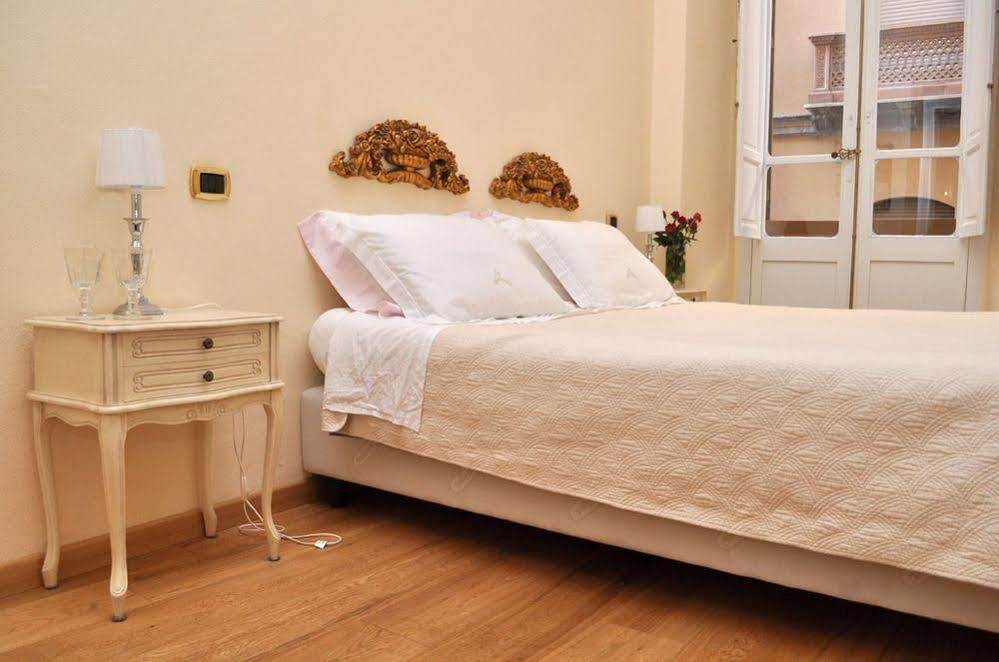 La Ghirlanda B&B 칼리아리 외부 사진